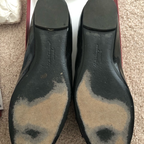 Salvatore Ferragamo Varina Leather Ballet Flats - Picture 5 of 6